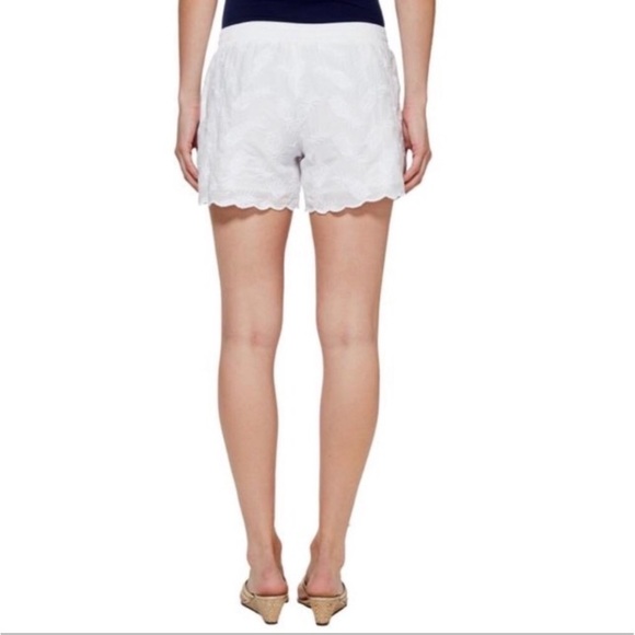 Lilly Pulitzer White Baybreeze Embroidered Pineapple Shorts Sz L - Picture 3 of 9